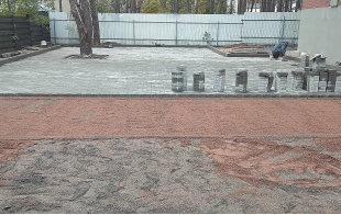 Укладання тротуарної плитки!